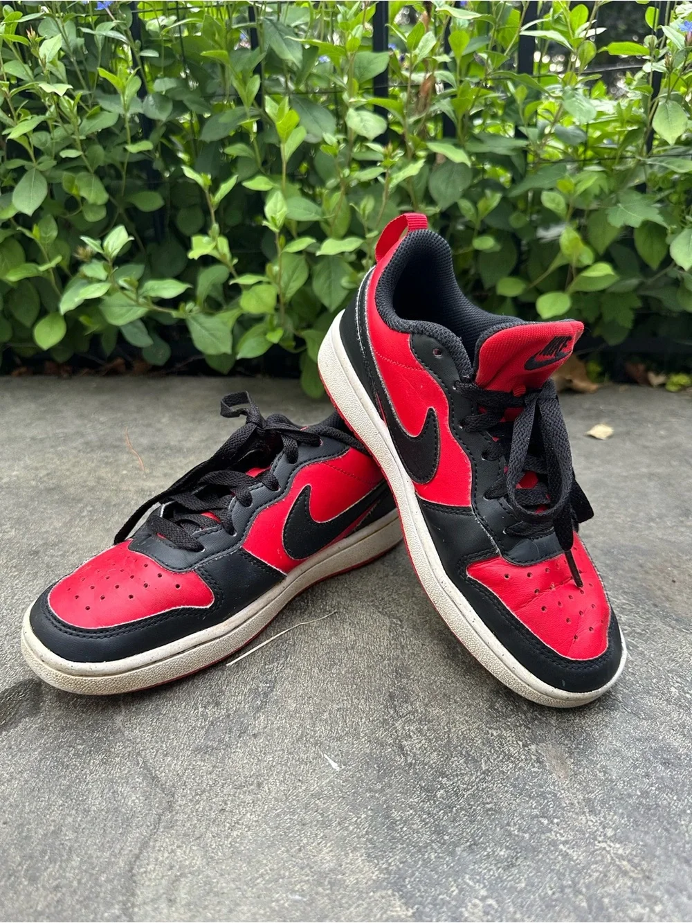 Nike Kids Red and Black Sneakers